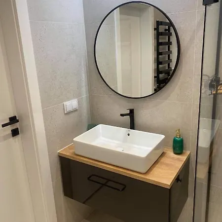 Apartman Sosnowa 4 *